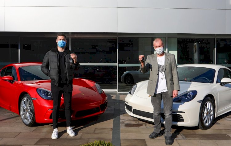 MAGNUM HAZZININ HEDİYESİ İKİ PORSCHE SAHİPLERİYLE BULUŞTU