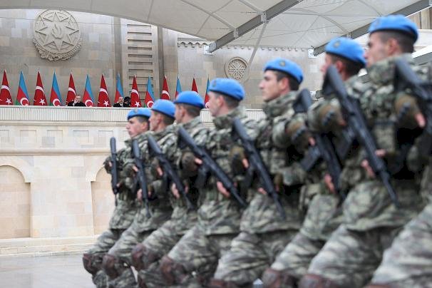 Erdoğan Azerbaycan'da: Batılı emperyalistlerin gaz vermesiyle bir yere varılmayacağı görülmeli
