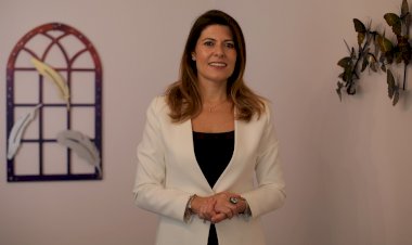 POZİTİF ENERJİYE AURA GÜÇLENDİRME   İLE GEÇİŞ YAPIN