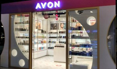 AVON 11. MAĞAZASI İLE ANKARA ESENBOĞA HAVALİMANI'NDA