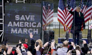 Trump'ı Görevden Alma Çağrıları Artıyor