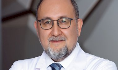 Prof. Dr. Ediz Altınlı’dan Laparoskopik ve Robotik Ameliyatlarda Güvenli Yöntem