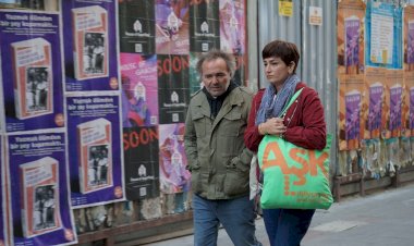 ESKİ SEVGİLİYLE YOL ARKADAŞI OLMAK MÜMKÜN MÜ?