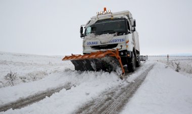 Gölbaşı Ekipleri Karla Mücadele Çalışmalarına Devam Ediyor…