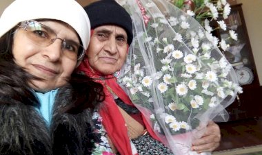 MÜZEYYENDIR BENİM ANAM