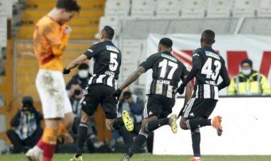 Beşiktaş 2 - Galatasaray 0: Yılın ilk derbisinde üç puan siyah beyazlıların