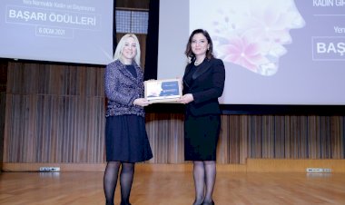 BANU DEDEMAN’A TURİZMDE EN BAŞARILI KADIN GİRİŞİMCİ ÖDÜLÜ