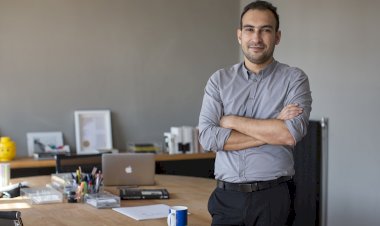 Mimar, sanatçı ve akademisyen Alper Derinboğaz gençlerle buluşuyor