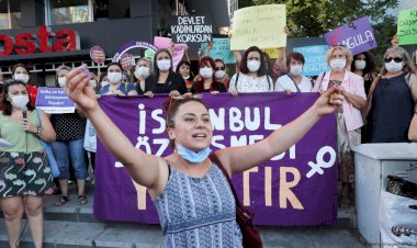 Kadınların isyanı: Artık cinayet değil, "cinskırım"