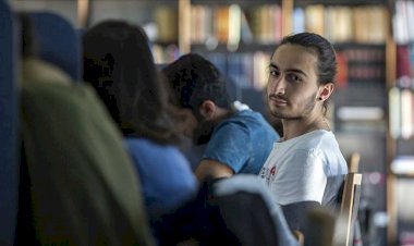 Türkiye'de gençlerin hali araştırması: Her 3 gençten 1'i yurt dışına yerleşmek istiyor