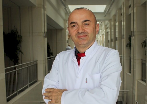 Açık göz renginde sarı nokta hastalığı riski daha fazla