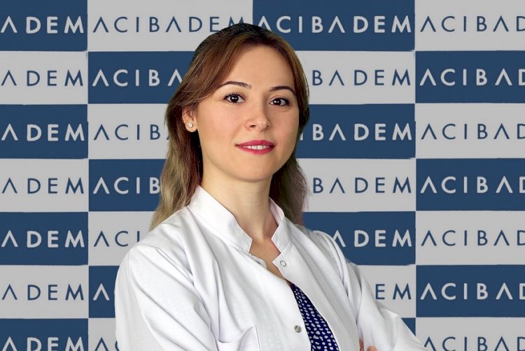 CİLDİ ERKEN YAŞLANDIRAN 10 ÖNEMLİ HATA!