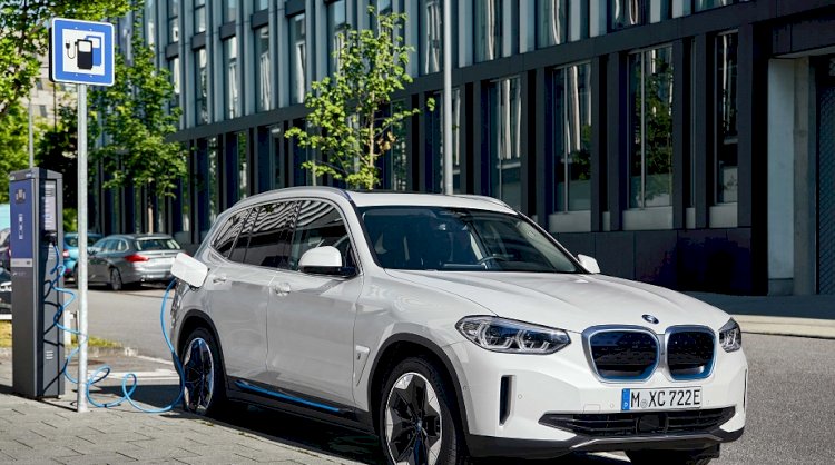 BMW’nin Tamamen Elektrikli İlk ‘’X’’ Modeli Yeni BMW iX3 Ön Siparişe Açıldı