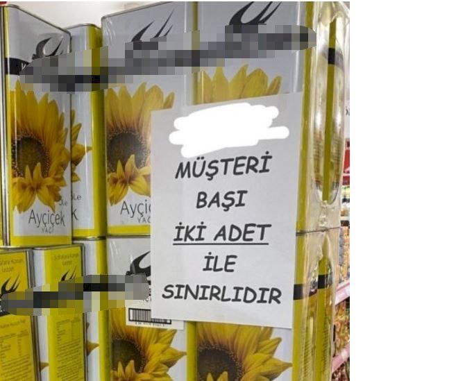 Artık paranız olsa da Ayçiçek yağı almak o kadar kolay değil. Markete gidenler bu yazıyla karşılaştı