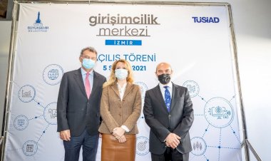 TÜSİAD'ın İzmir Büyükşehir Belediyesi ile yaptığı işbirliği kapsamında"Girişimcilik Merkezi İzmir hayata geçirildi