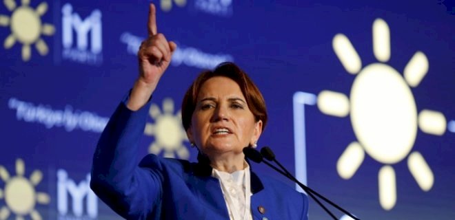 Memleketi gezen İYİ Parti Genel Başkanı Meral Akşener'e Düzce'de büyük sürpriz