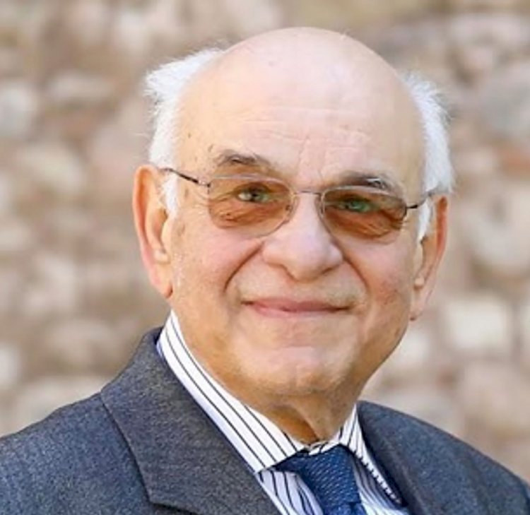 Prof. Uğur Derman Anlatıyor: Hattatların Pîri Şeyh Hamdullah
