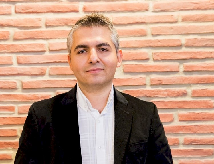 Günde 8 saat ekran başındayız
