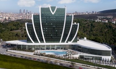 Elite World Otelleri’nden birinci sınıf araçlarla konforlu ulaşım hizmeti