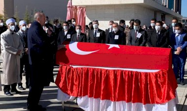 Türkiye şehitlerini uğurladı