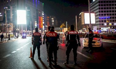 Hafta sonu sokağa çıkma yasağı var mı?