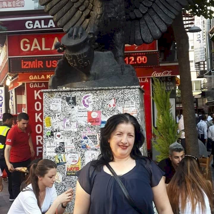 Aşkı Şaiir kalem yazsa.