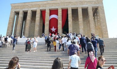 “Atatürk’ün cenaze namazı, tertemiz hale getirdiği vatan toprağının her yerinde kılınabilir”