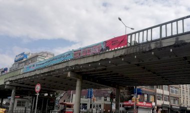 BEŞİKTAŞ MEYDAN'DA KÖPRÜ TEDİRGİNLİĞİ!