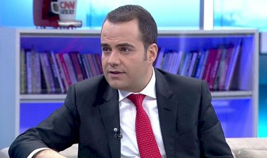 Ekonomist Prof. Dr. Özgür Demirtaş gece vakti uyardı. Yüzde 90’ı batacak