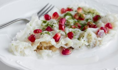 Bu Ramazan Ayında da Sofraların Vazgeçilmezi Güllaç ve Ramazan Pidesi