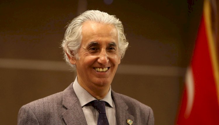 Prof. Dr. Haydar Sur: “Pandemiyle mücadelede tek silah aşılamadır”