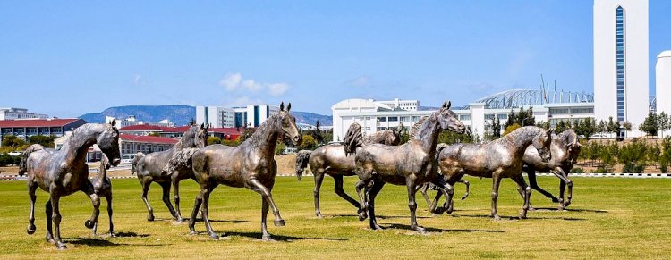 Yakın Doğu Üniversitesinde Sanat Sokakta!