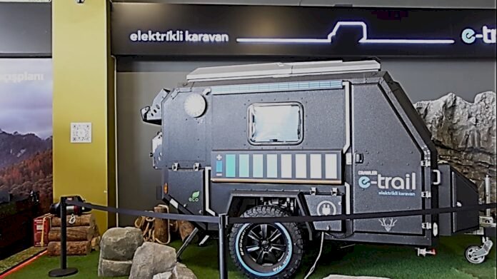 Karavanlarda güneş enerjisi crawler e-trail