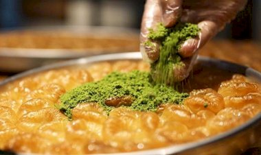 Gaziantep ünlü tatlısı Onur İbili’den Ramazan tercihi susatmayan baklava!!!!