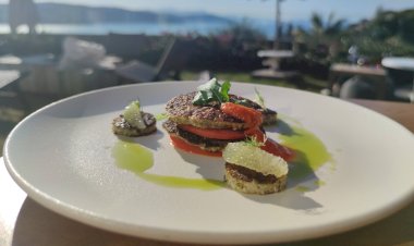 Le Meridien Bodrum Beach Resort, her biri en seçkin gurmelere hitap eden 5 ayrı restaurantı
