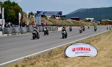 YAMAHA R25 KADINLAR KUPASI’NDA PİSTTE CESARET VE ÖZGÜVEN YARIŞTI