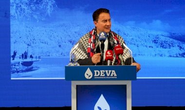 Esas siz kusura bakmayın Sayın Erdoğan, yasaklarla sanatı ve toplumu şekillendiremeyeceksiniz’