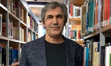 Prof. Dr. Süleyman İrvan: İyi gazeteciyi kötü gazeteciden ayıran etik ilkelere uymasıdır