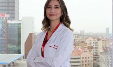 Bilinçsiz Beyazlatma Dişlerde Hasar Bırakabiliyor
