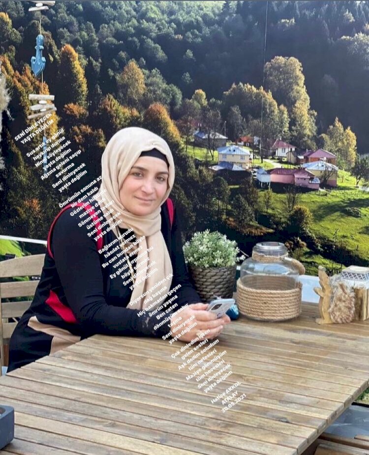 SENİ DİNLEYECEK YAŞTA DEĞİLİM