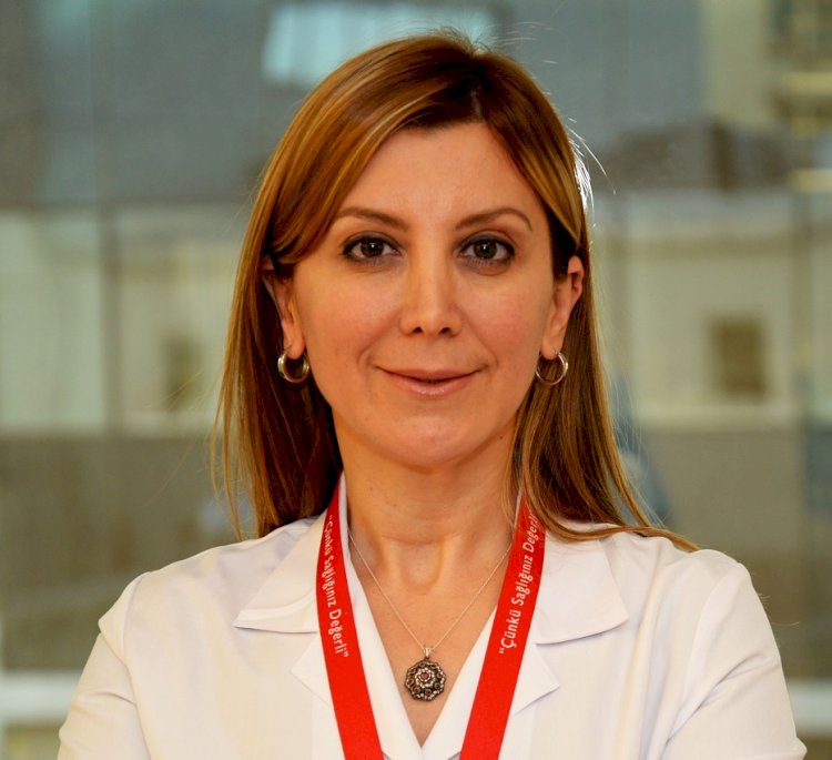 Yaz Güneşinin Cildinizi Yaşlandırmasına İzin Vermeyin