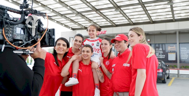 “ENERJİSİ GÜZEL TAKIM”,