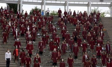 Sabancı Üniversitesi mezuniyet töreni- SU Güler Sabancı- Prof. Dr. Uğur Şahin _ Dr. Özlem Türeci'nin açıklamaları