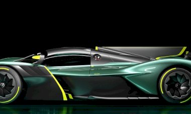 “ASTON MARTIN VALKYRIE AMR PRO” İLK KEZ PİSTE ÇIKIYOR