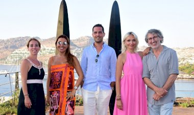 MERKUR VE PI ARTWORKS İŞBİRLİĞİYLE “MUSIC TO MY EYES” AÇILDI