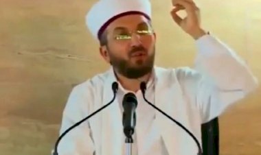 İlahiyatçı İhsan Şenocak’tan tepki çeken ‘Filenin Sultanları’ paylaşımı