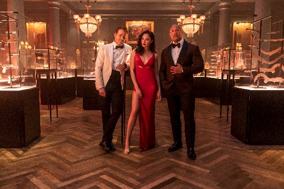 Rawson Marshall Thurber imzalı Red Notice, 12 Kasım'da tüm dünyayla aynı anda sadece Netflix’te