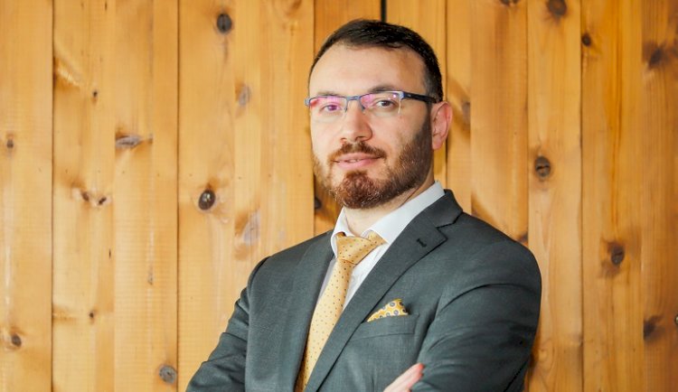 PSİKOLOGSUZ OYUN FİRMASI OLMAMALI