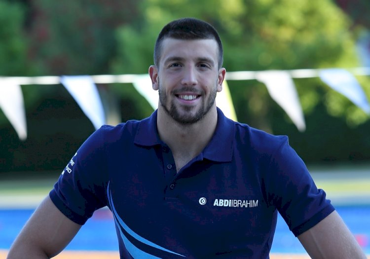 Milli yüzücü Hüseyin Emre Sakcı Olimpiyat yolcusu