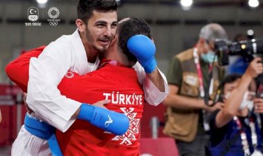 Olimpik Anneler projesinin sporcularından Eray Şamdan Gümüş Madalya kazandı
